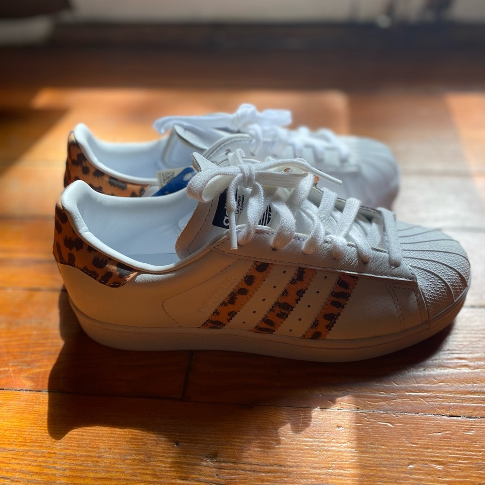 Cheetah print adidas